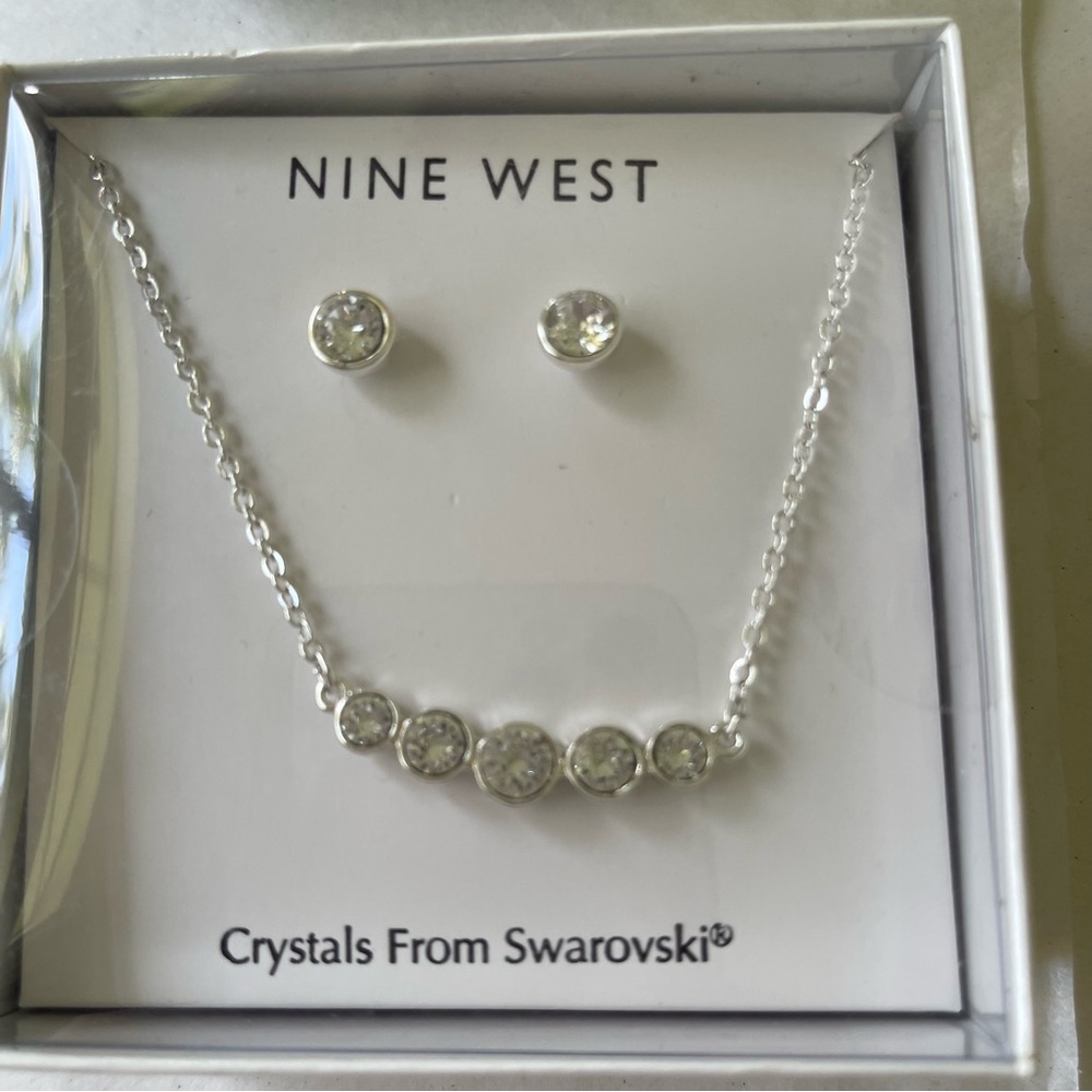 3/$20 SALE 🛒 NEW Jewelry Set: Nine West Silver Crystal Necklace Earrings Set NIB